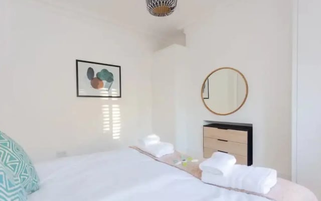 Luxury 2 Bedroom Garden Flat - Hackney