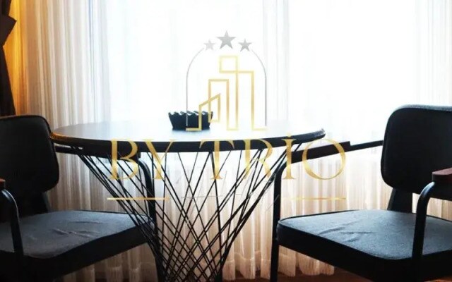 By Trio Hotel