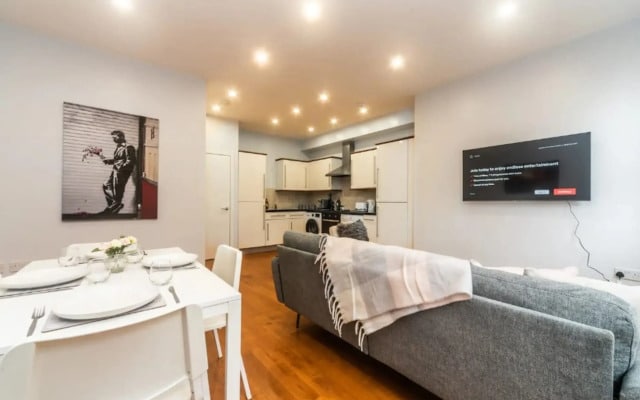 Clapham Sanctuary Apartment