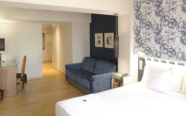 Vasanta Hotel