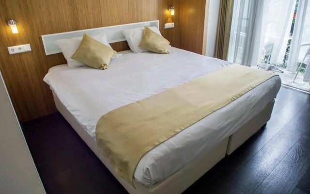 Hotel Larende
