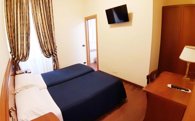 Mariano Hotel