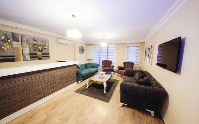 Overland Residence