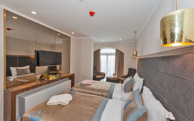Darkmen Hotel