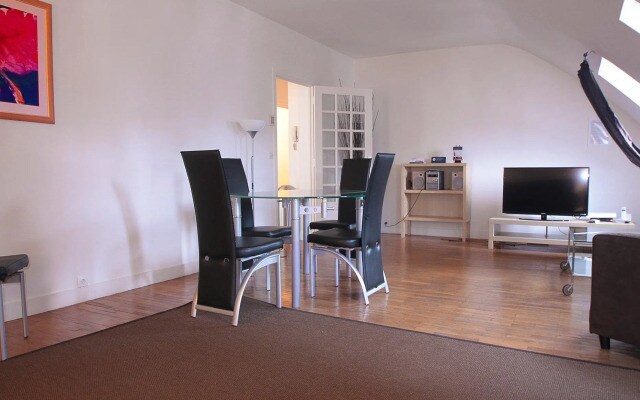 Bridgestreet Opera Apartments