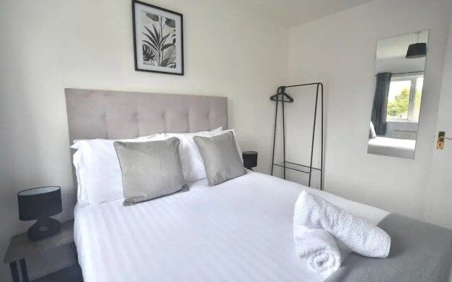 Victoriadock-3bedrooms-1bathroom-wifi-parking