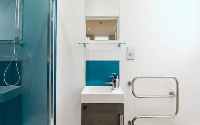 Toynbee Street Ro 1 · Ideally Located Room Near Barbican