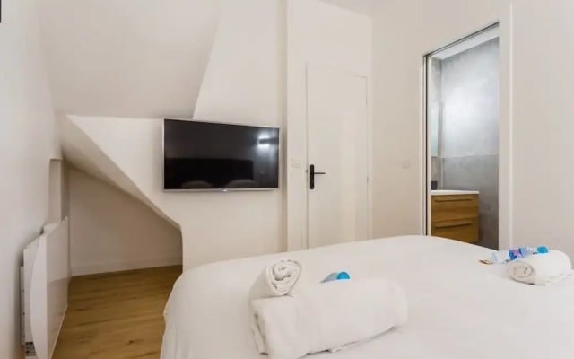 Elegant Apartment - 2bd/6p - Hotel de Ville