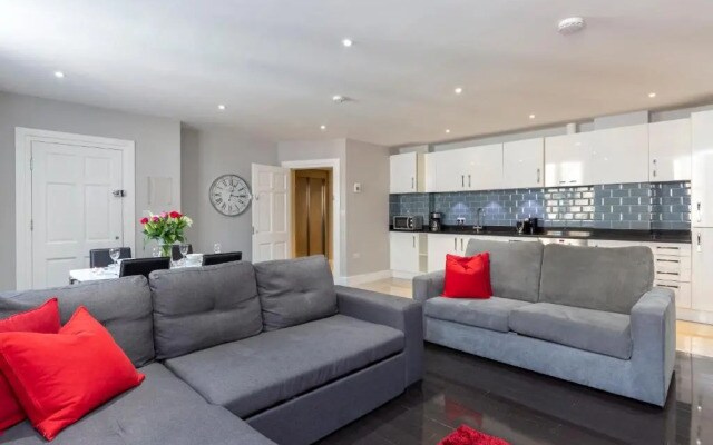 Luxury Central City of London Apartments