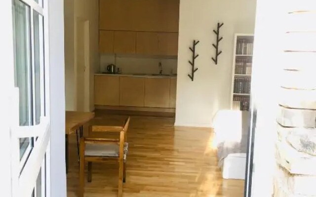 Mini Home Bookshop Studios