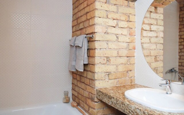 Tomy Old Town Apartments