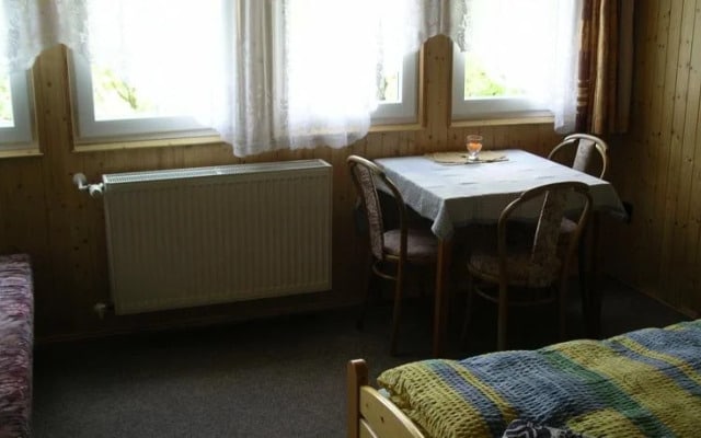 Pension 48
