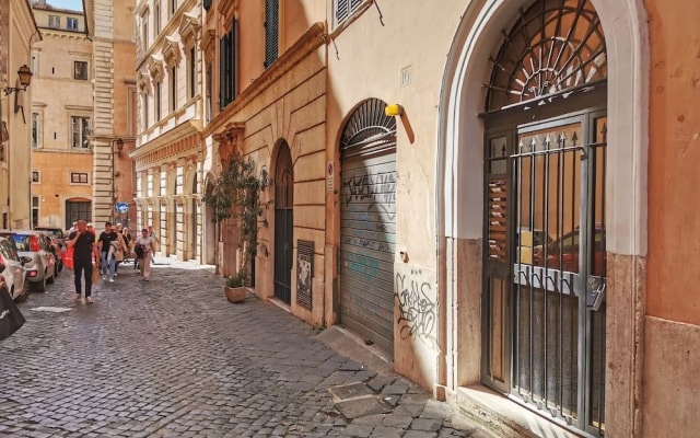 Navona Romantic House