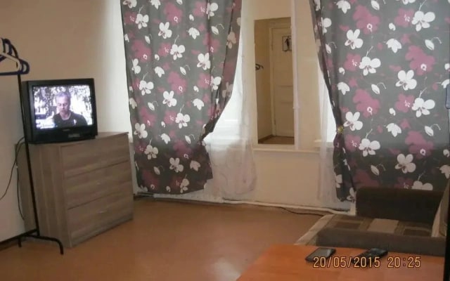 Guest Rooms on 15 liniya