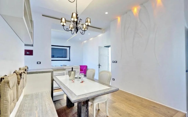 Design Apartment Paulina 300 mt from Colosseum