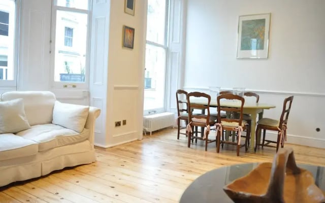 2 Bedroom Apartment in Great Location