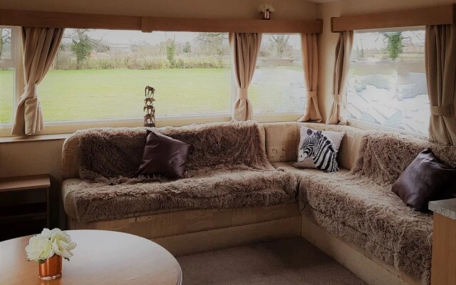 Pitch & Canvas - Self Catering at Broad Oak Farm