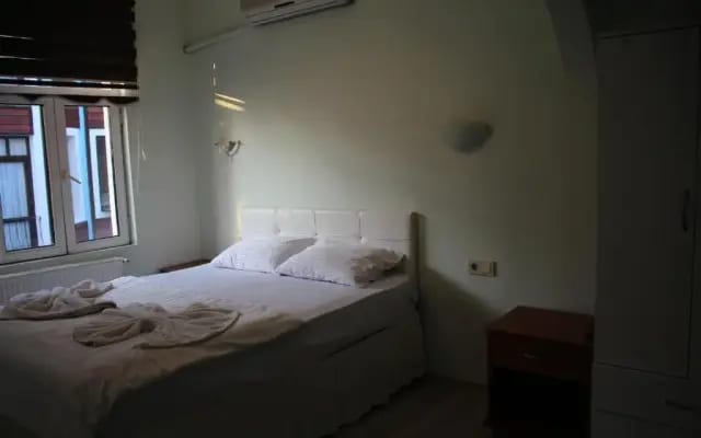 Happy Suite Boutique Hotel
