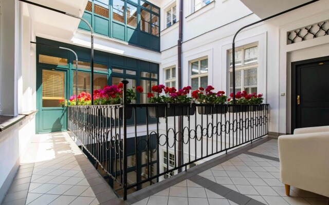 Royal Route Residence