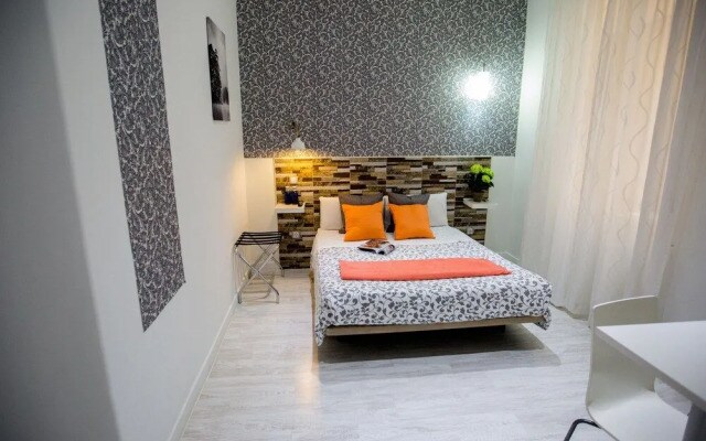Hostal Adis