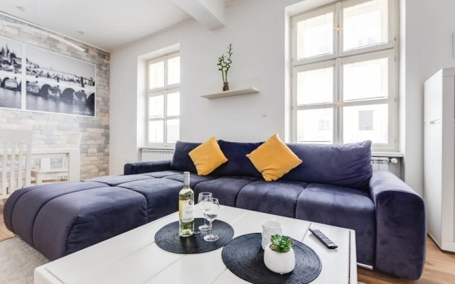 Luxury&Quiet charming 2-bedrooms Apt near river