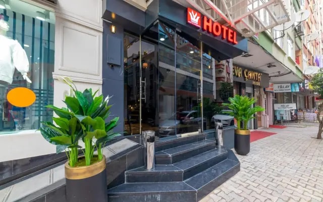 White Corner Hotel