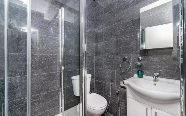 Cosy Edgware Road Apartments Paddington