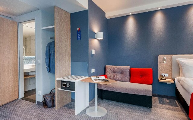 Holiday Inn Express Berlin - Alexanderplatz by IHG