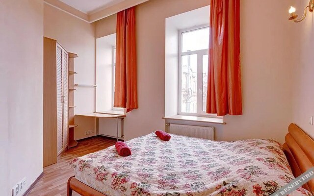 STN Apartments near The Hermitage