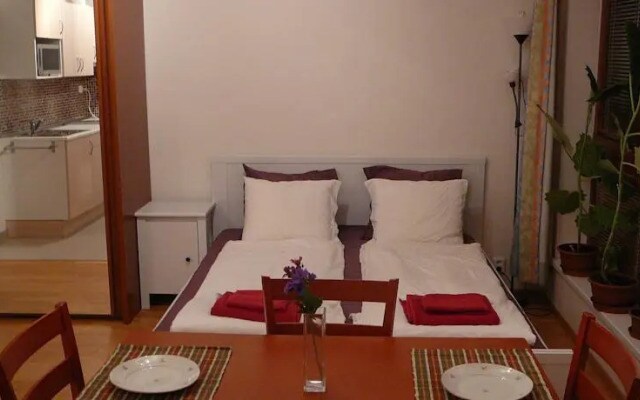 Primavera Apartments