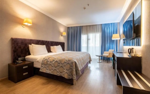 216 Castle Hotel