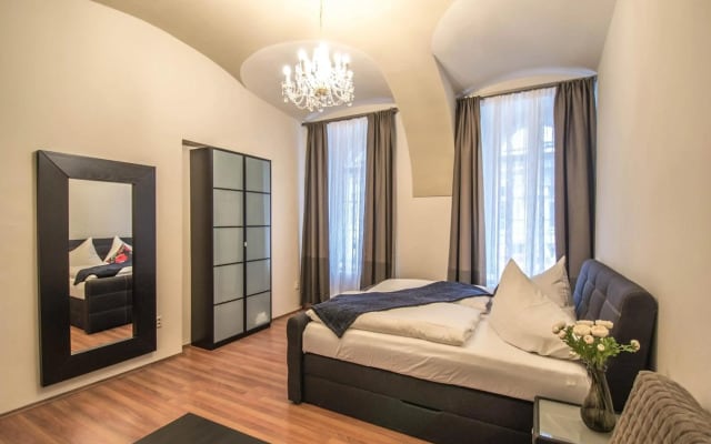 4Bdr Historical Spirit Apt By Ruterra