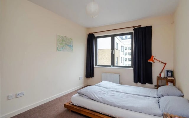 A Cosy 1 Bedroom Flat With a Balcony