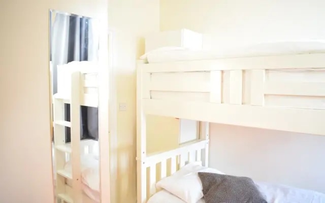 2 Bedroom Flat In Central London