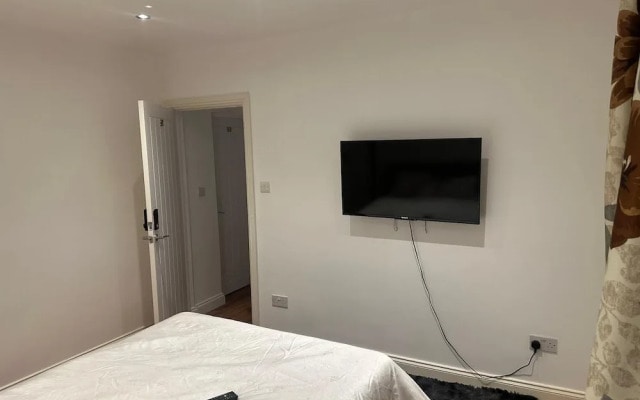 Kuramoh Modern Apartment