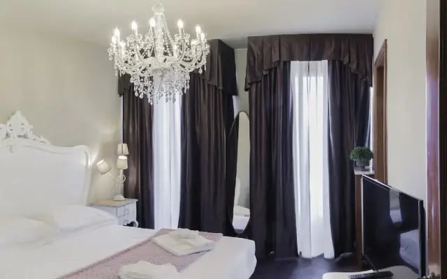 Accademia Charm Apartments by Wonderful Italy