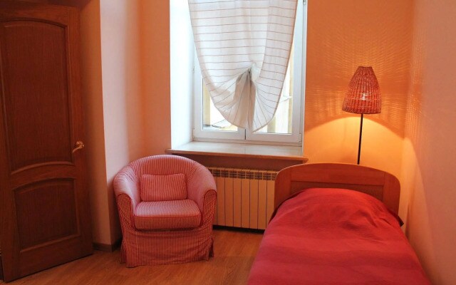 Randhouse Morskaya B&B