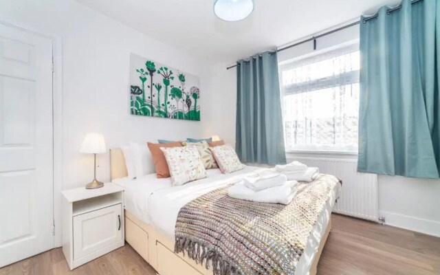Autonomous 2 BDR apartment with Garden and Parking