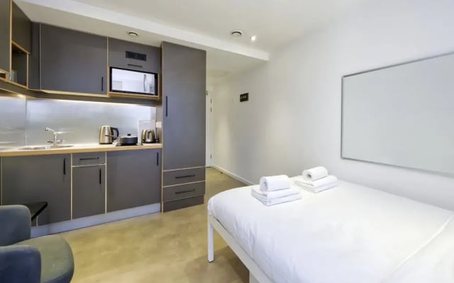 Bright Student Studio in Hammersmith