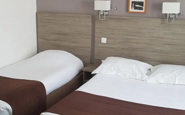 Hotel Cosmos