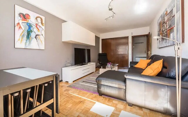 Modern and Comfortable Madrid Flat