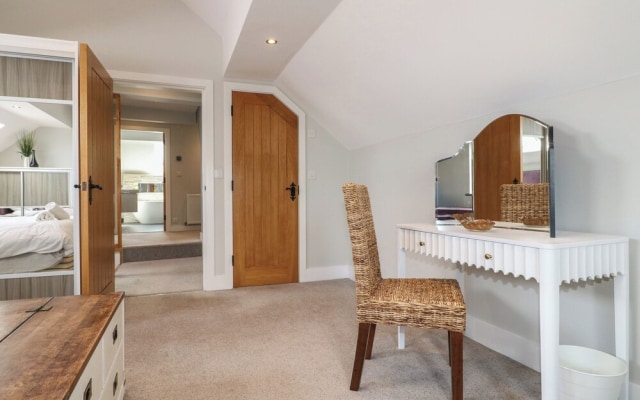 New Elms Farmhouse