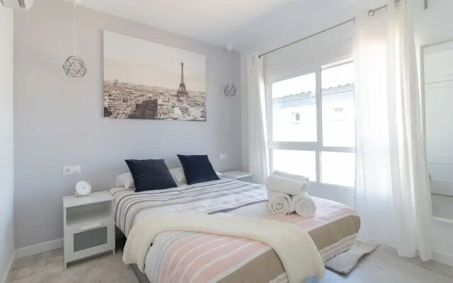 **** Luxury Terrace & Views Penthouse
