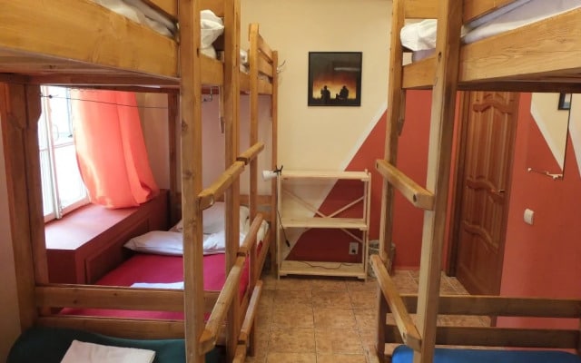 Жилое помещение Breaking Bed