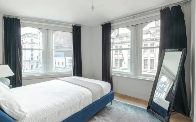 Immaculate 2-bed Apartment in Prime Central London