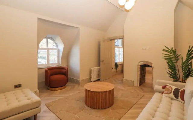 Chatsworth Suite