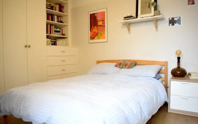 2 Bedroom Apartment in West London