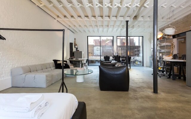 Studio House Sleeps 2 in Bethnal Green