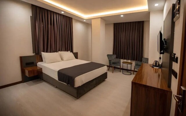 Med Airport Hotel