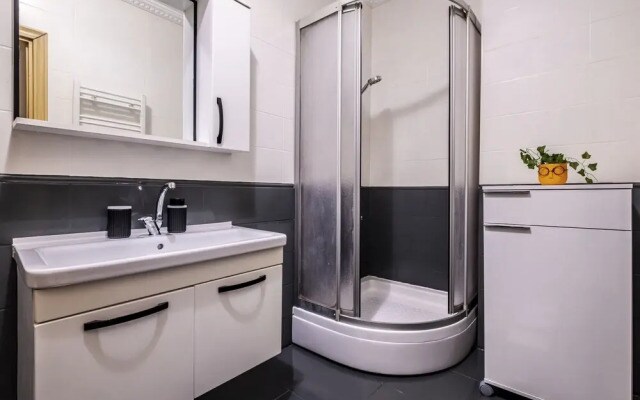 Comfy Flat Near Shopping Malls in Kagithane